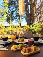 Free daily cooked-to-order breakfast