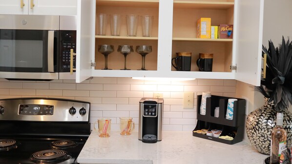 Microwave, oven, stovetop, dishwasher