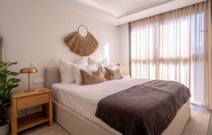 2 chambres, fer et planche à repasser, lit parapluie, Wi-Fi gratuit