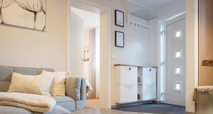 Apartment 'Auszeit' with Private Terrace and Wi-Fi