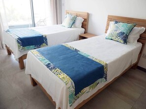 3 bedrooms, iron/ironing board, WiFi