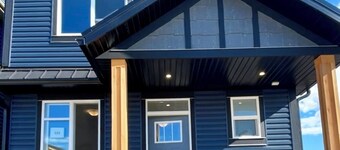 Beautiful Cozy Spacious Suite