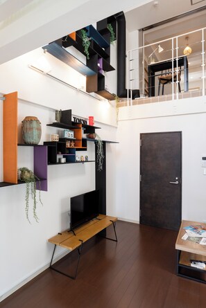 Super Bright & Eclectic 2 Floor Penthouse: Azabu - Dash Living Higashi Azabu (Tokyo)