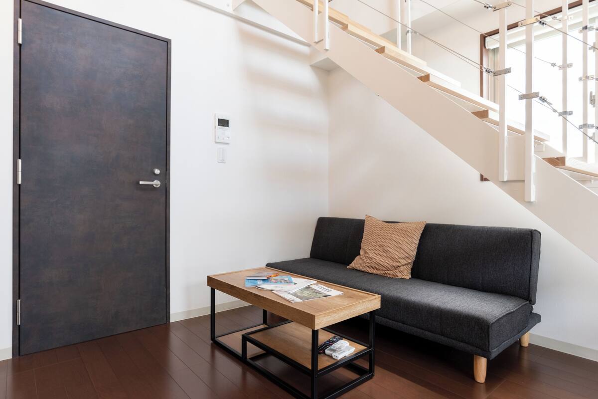 Super Bright & Eclectic 2 Floor Penthouse: Azabu | Living area