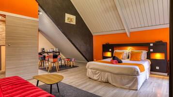 Deluxe Double Room, Mountain View | Premium bedding, minibar, in-room safe, blackout drapes