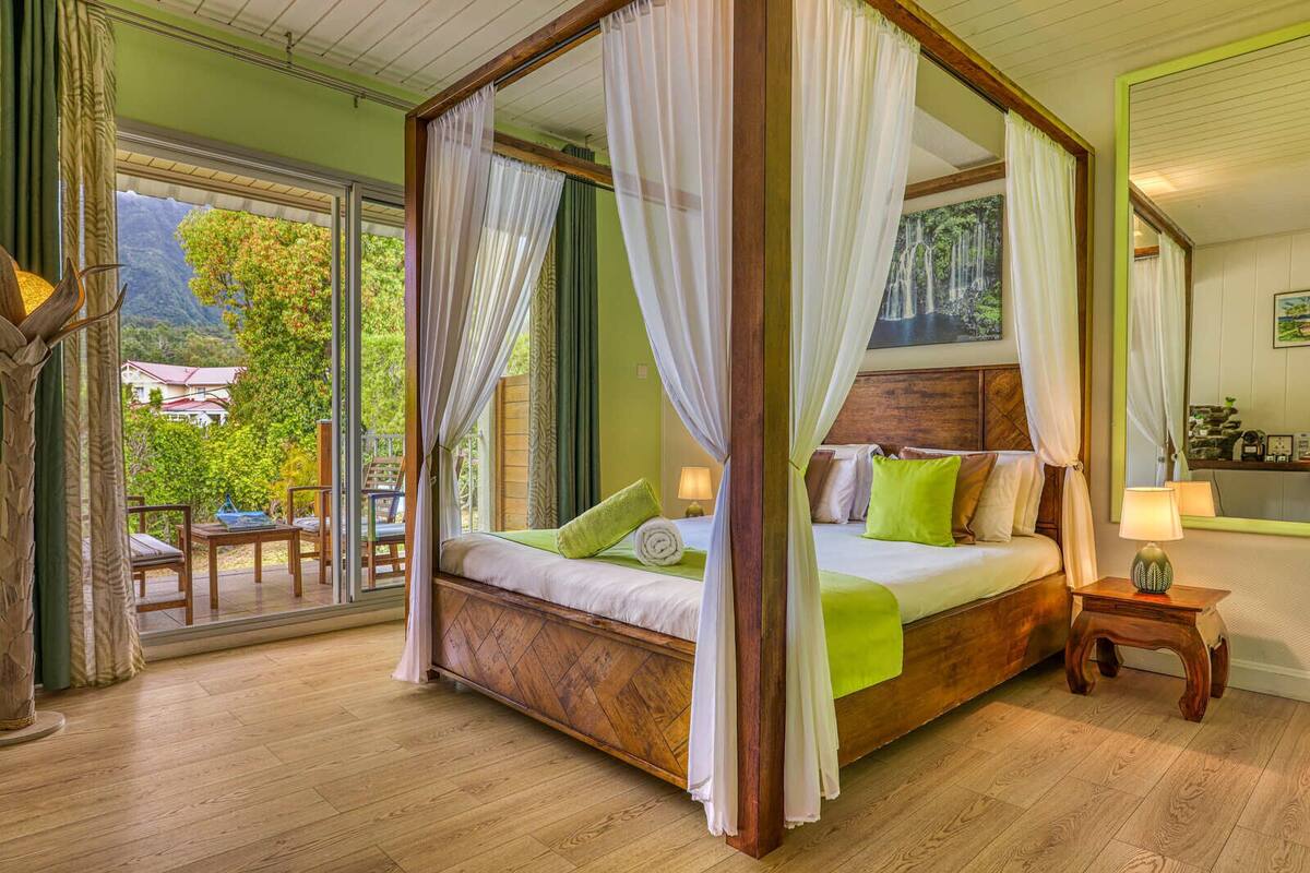 Deluxe Double Room, Balcony, Garden View