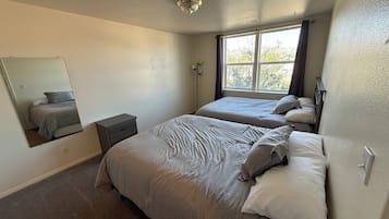 WiFi, bed sheets