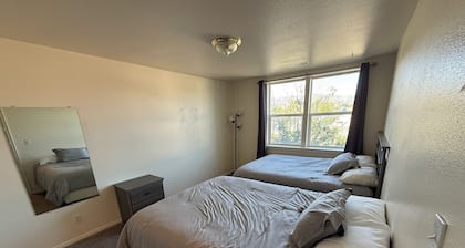 Enjoyable 2-bedroom condo with AC / Heat in charming Downtown Beaver