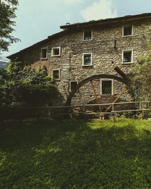 واجهة المنشأة