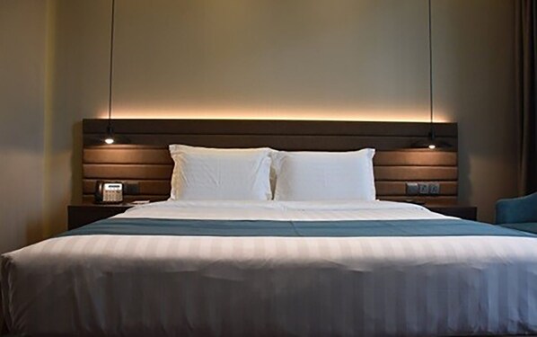 Premium Double Room, City View