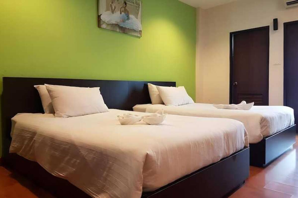ห้องดีลักซ์ทวิน | มินิบาร์, โต๊ะทำงาน, Wi-Fi ฟรี, ผ้าปูที่นอน