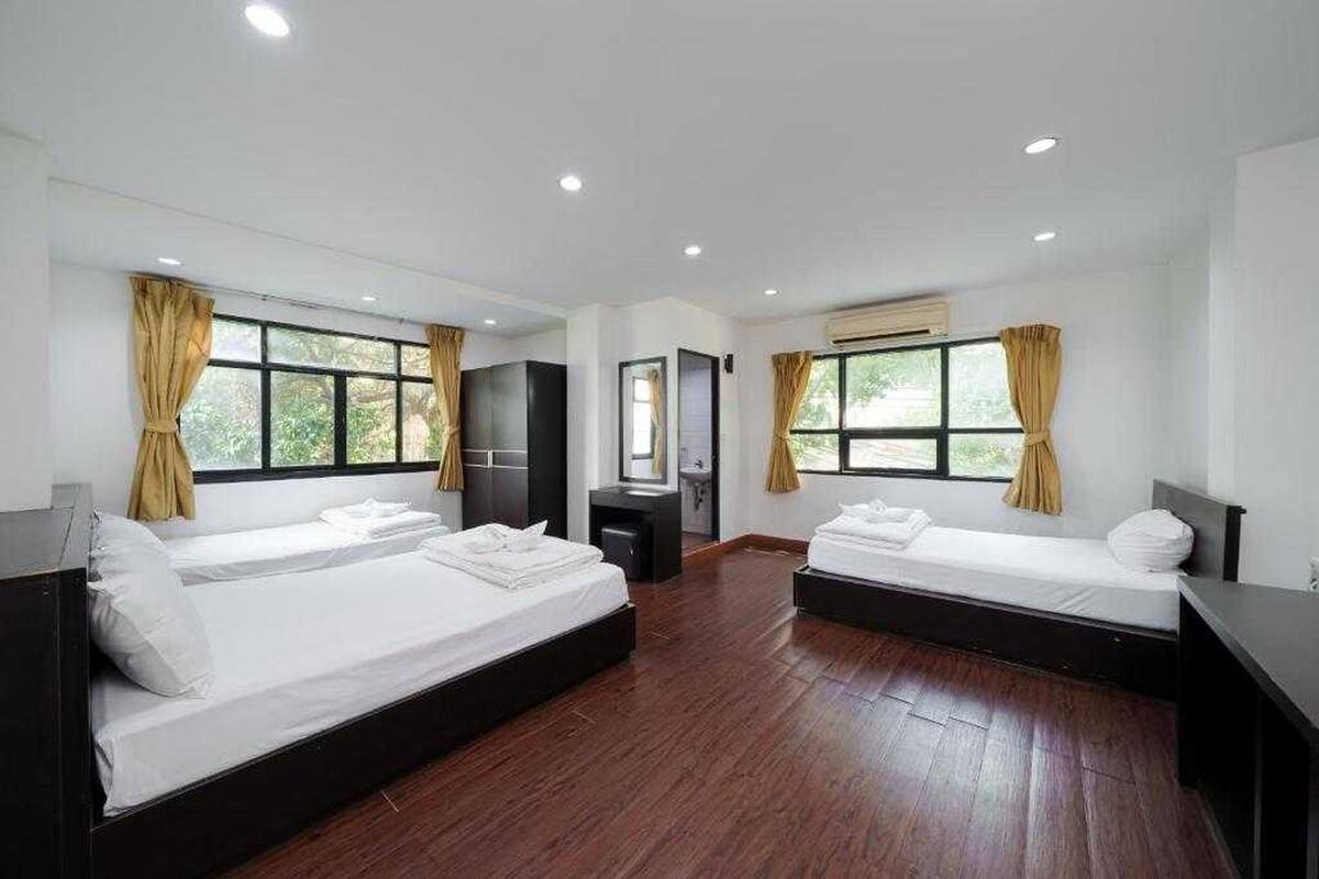ห้องแฟมิลี่ | มินิบาร์, โต๊ะทำงาน, Wi-Fi ฟรี, ผ้าปูที่นอน