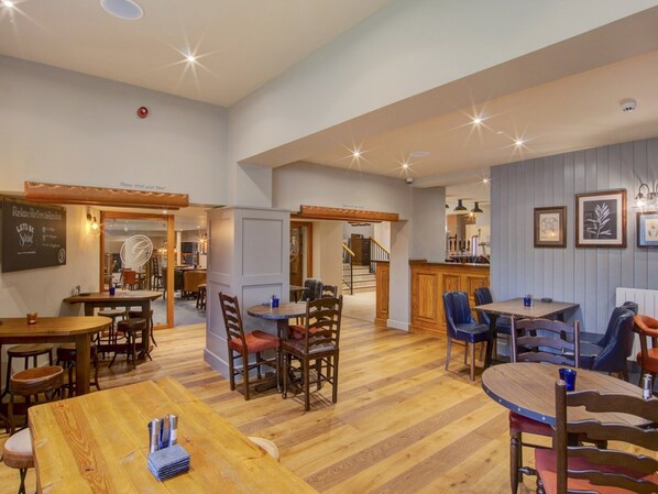 House | Dining