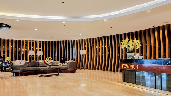 Lobby - MOA Staycation@Shore 2 Residences w/ WiFi+Netflix (Pasay City)