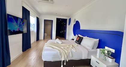 Ukiyo Hotel by manatidur