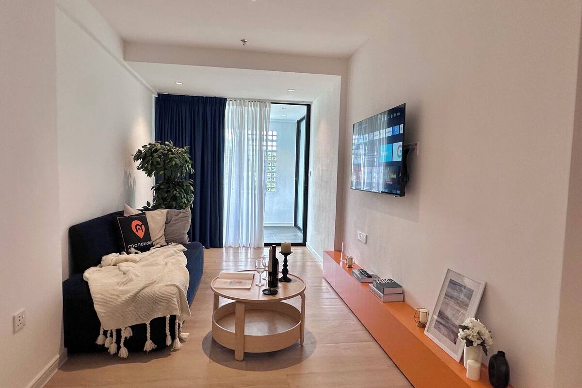 Grand Suite, City View | Living area
