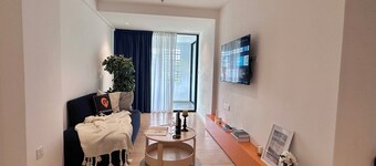 Ukiyo Hotel by manatidur