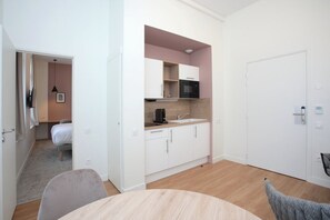 1 quarto, ferros/tábuas de passar roupa, Wi-Fi, roupa de cama