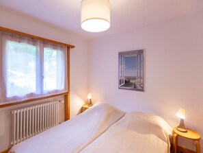 3 bedrooms, internet