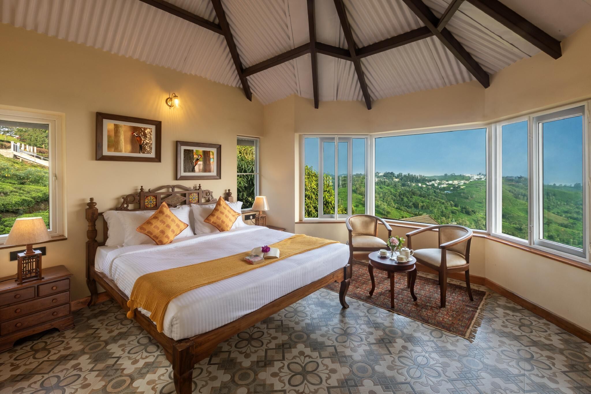 Deluxe Double Room, Mountain View | In-room safe, soundproofing, free WiFi, bed sheets