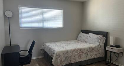 Family-Friendly 2BR Condo, Near Six Flags & Hiking Trails w/ Shared Pool
