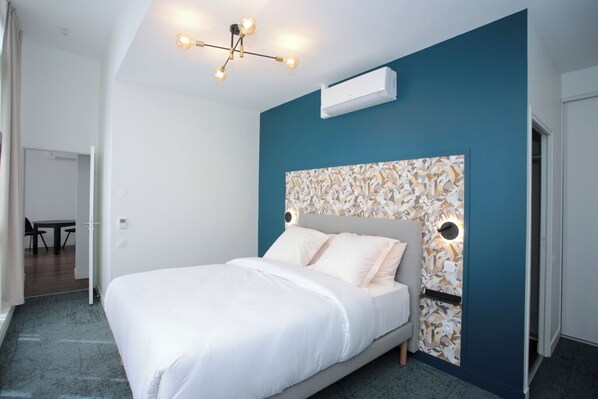 1 chambre, fer et planche à repasser, Wi-Fi, draps fournis