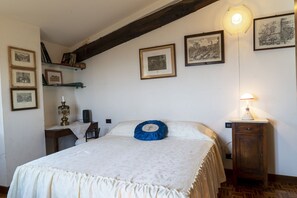 3 chambres, fer et planche à repasser, lit parapluie, Wi-Fi gratuit