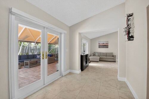 Family-Friendly Boca Gem: 4BR/3BA w/ Pool & Sauna