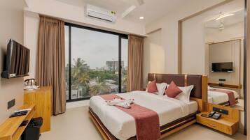 Soundproofing, free WiFi, bed sheets