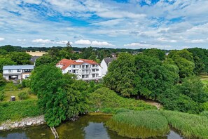 المنشأة من الخارج