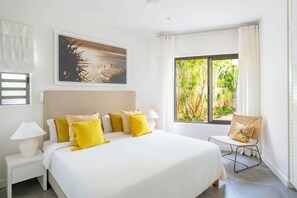 7 bedrooms, in-room safe, iron/ironing board, free WiFi