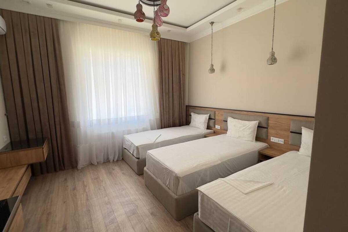 Standard Triple Room | Laptop workspace, free WiFi