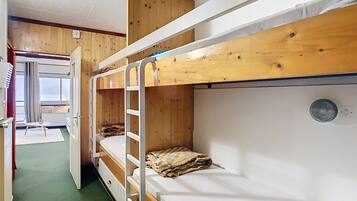 1 bedroom, iron/ironing board