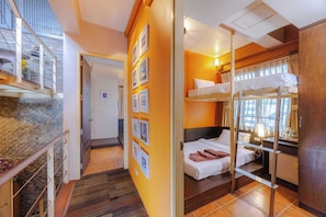 Deluxe Double Room | Desk, free WiFi, bed sheets