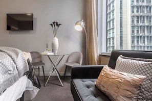 Fer et planche à repasser, Wi-Fi gratuit, draps fournis
