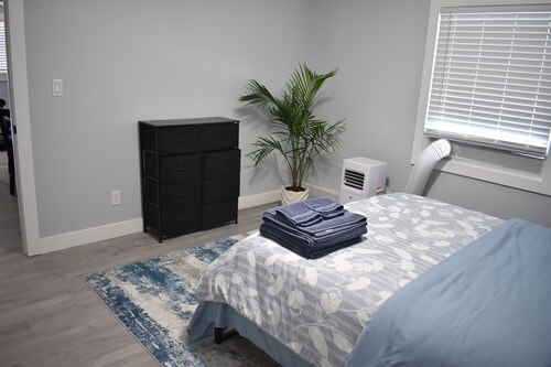 Gorgeous 3-bedroom apartment in New Britain with WiFi, AC