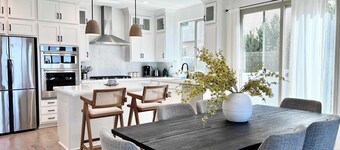 @ Marbella Lane - Curated 5BR in Upscale RMV Haven