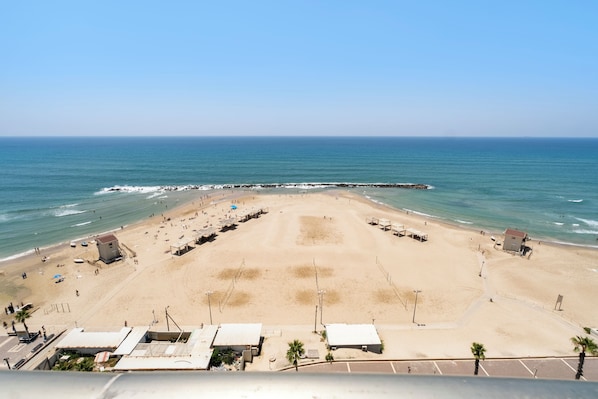 Departamento, vista a la playa | Vista del balcón