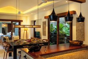 Dining room - Just Residence Villa By Betterplace (Canggu)