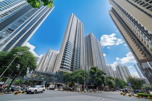 Front of property - Heefun International Apartment - Free Shuttle to Canton Fair (Guangzhou)