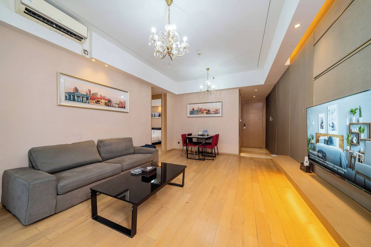 Premier Apartment, 2 Bedrooms | Minibar, in-room safe, desk, laptop workspace