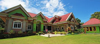 Loboc Airbnb Traveller's Inn