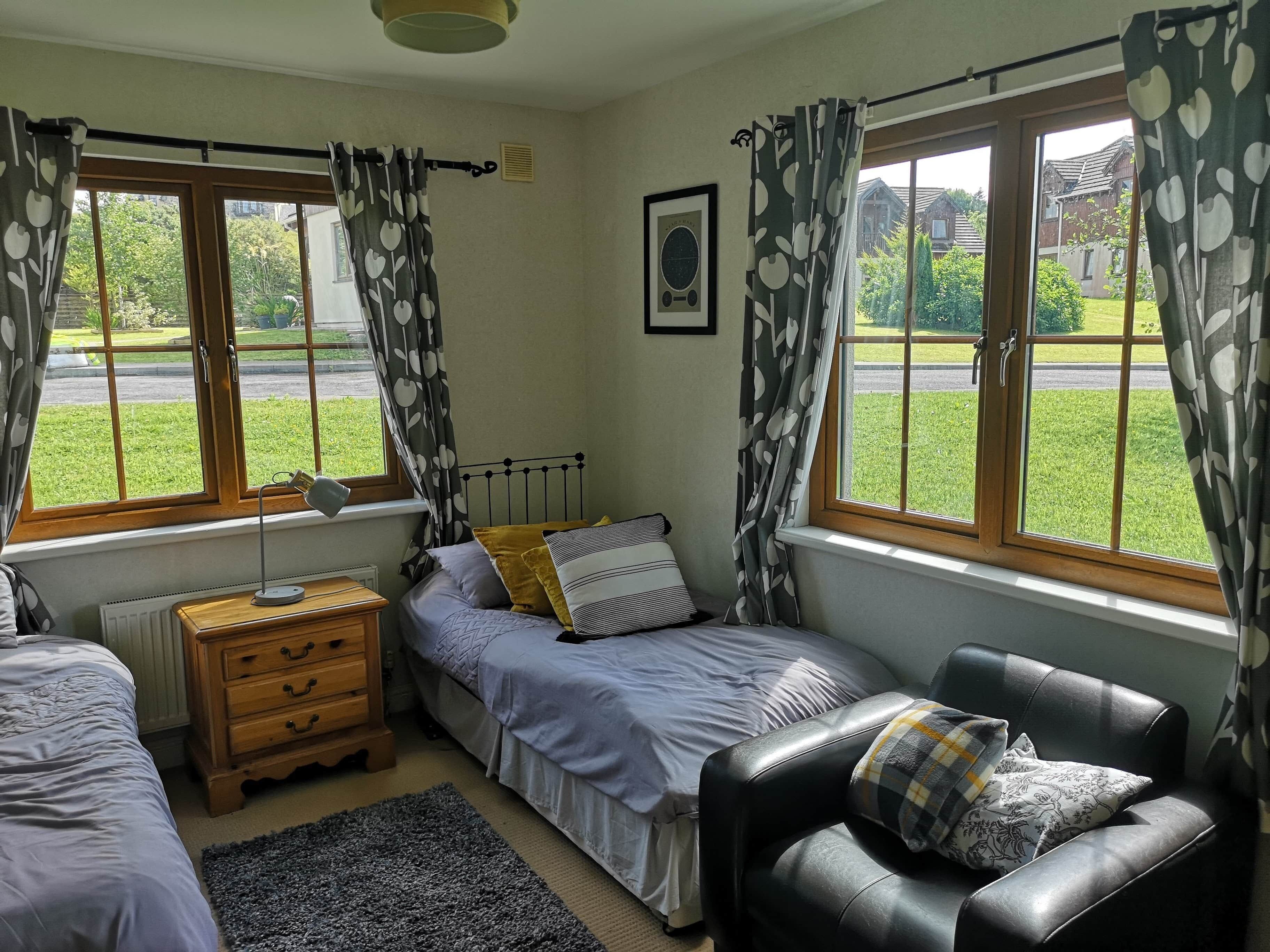 4 dormitoris, caixa forta a l'habitació i escriptori 