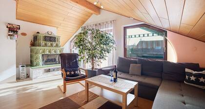 Ferienwohnung Tannhausen mit privatem Garten, Balkon und WLAN