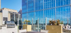 屋外ダイニングエリア