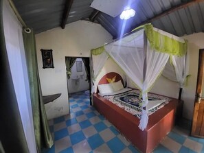 Standard szoba kétszemélyes ággyal, kilátással a kertre | Ingyenes wifi és ágynemű