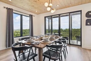 Imagen sin descripción, 5 de 73, botón