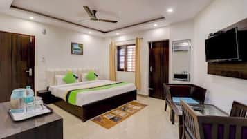Deluxe Room | Desk, laptop workspace, soundproofing, free WiFi