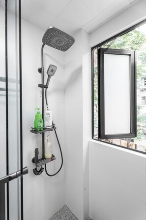 Bathroom - Shanghai Hills&XING 1885 Family Homestay (Shanghai)