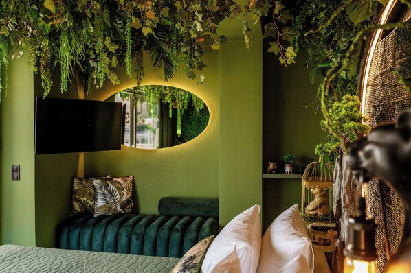 Premium Room | In-room safe, blackout drapes, soundproofing, iron/ironing board - Fairytale Athens Suites (Athens)